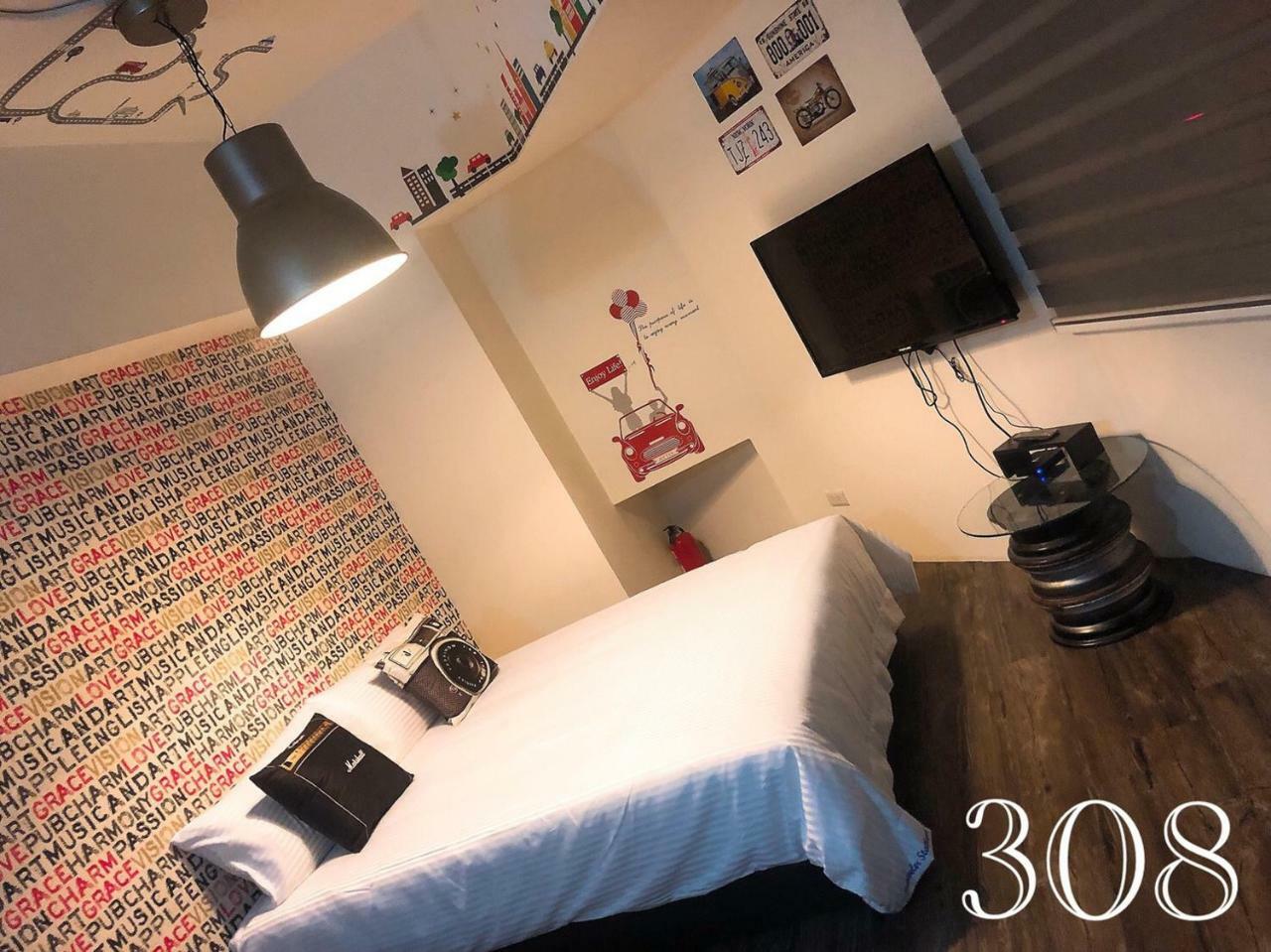 Apartamento Traveler Station R15 Kaohsiung Exterior foto