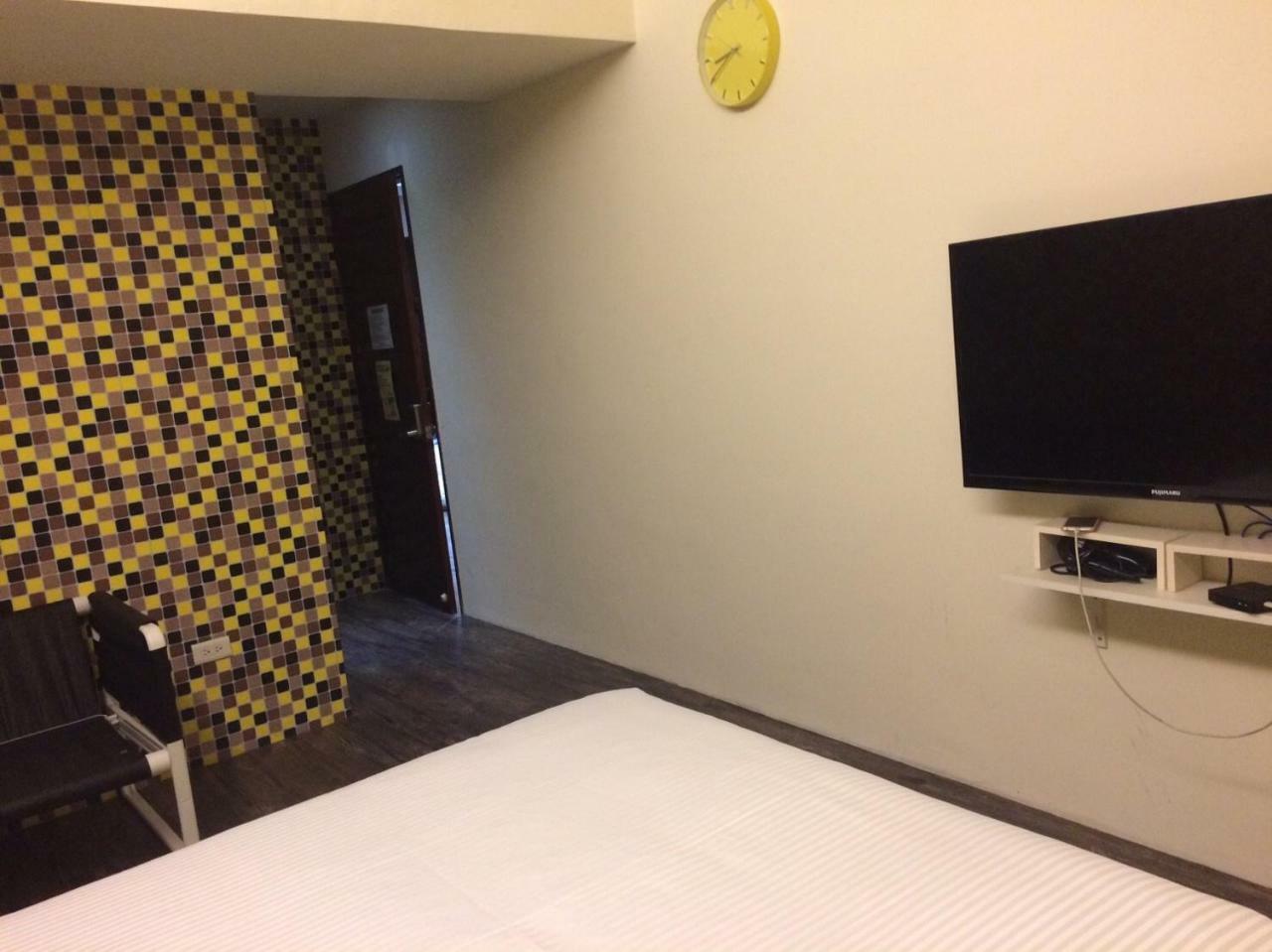 Apartamento Traveler Station R15 Kaohsiung Exterior foto