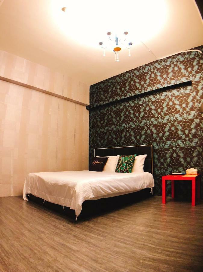 Apartamento Traveler Station R15 Kaohsiung Exterior foto